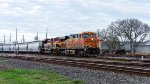 BNSF Grainer Charges Tower 17